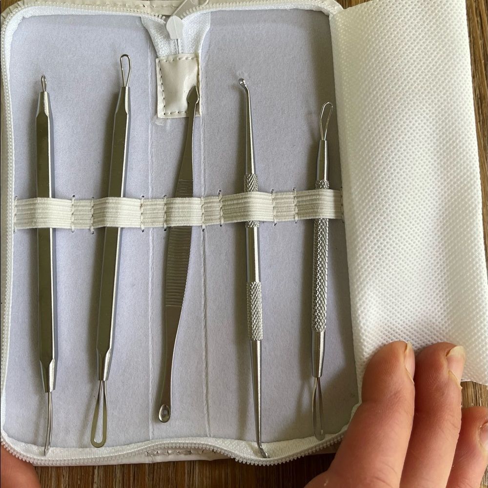 Pure Daily Care 5-piece extractor new beauty set.